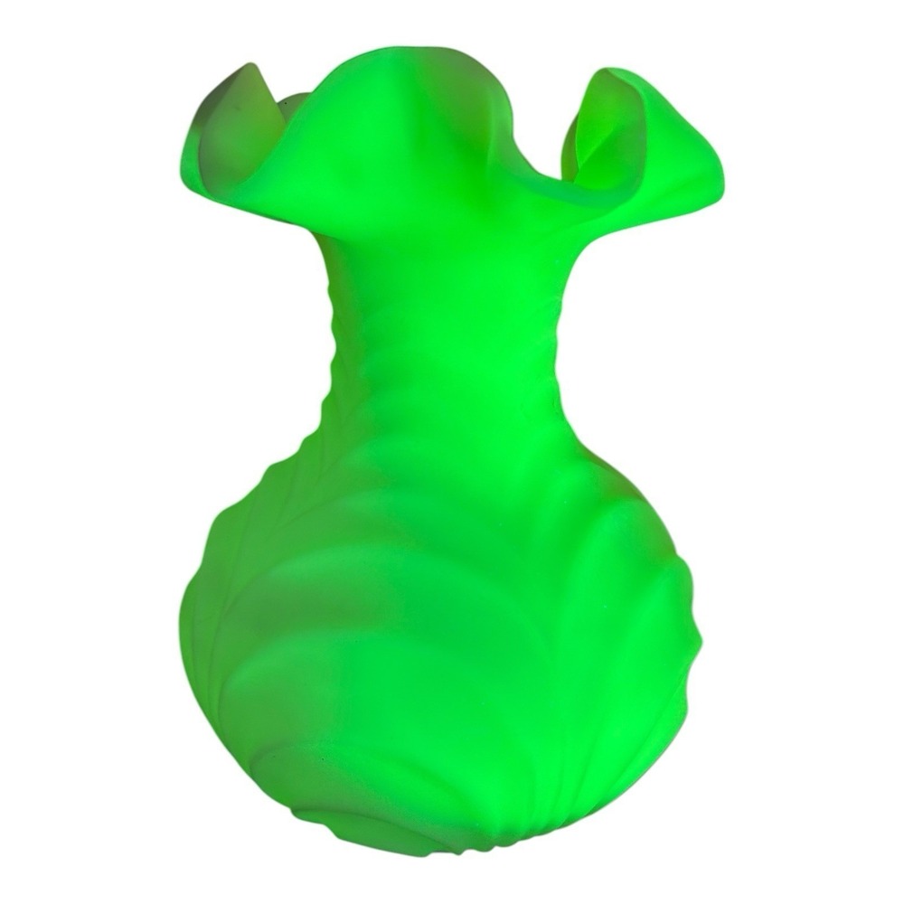 Vintage Fenton Lime Green Uranium Glass Vase Satin Drapery Custard Glass‎ Vase